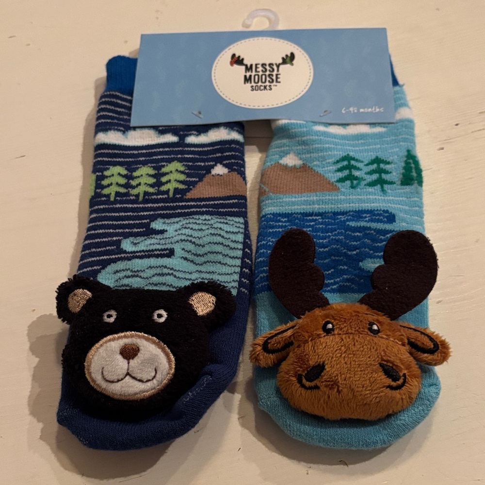NWT Messy Moose Socks